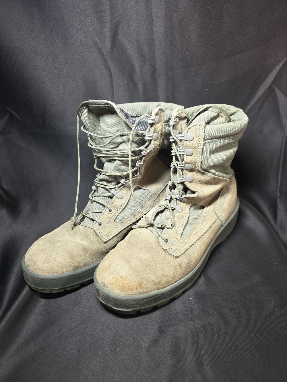 Wellco Air Force TW Combat Boots Size 9.5R Suede Leather Military Vibram Sole